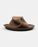 Hobo Sharp Hazelnut